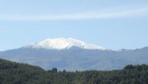 Huila mantiene monitoreo permanente por alerta naranja del volcán Puracé