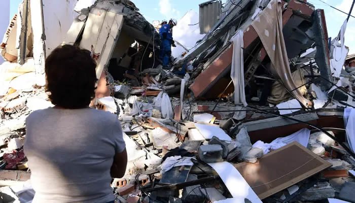 Terremoto deja 234 muertos en Colombia