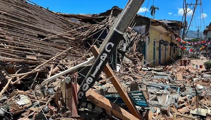 Aumenta a 314 el número de víctimas identificadas tras el terremoto