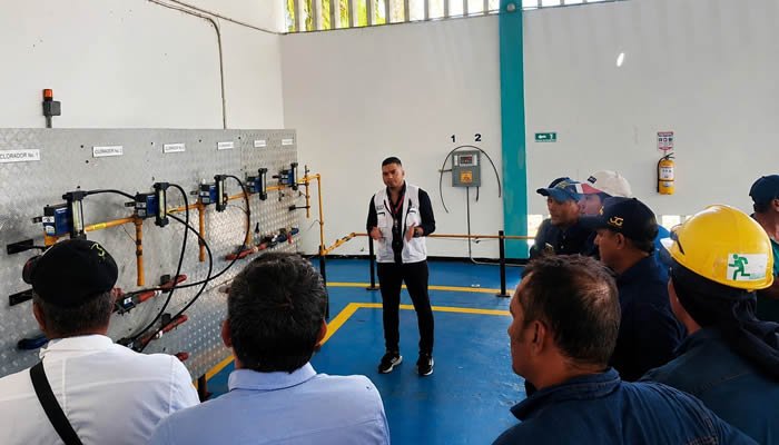 Neiva fortalece formación de operadores de agua potable en la zona rural