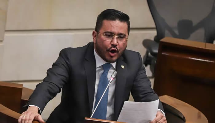 Procuraduría archiva indagación contra el nuevo contralor