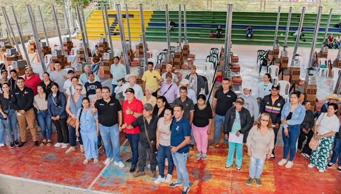 En marcha entrega de hornillas ecológicas en el Huila