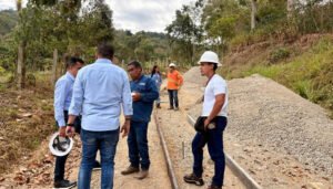 Construcción de placa huella en el centro – occidente del Huila