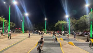 Nueva iluminación en Víctor Félix fortalece el deporte en la comuna 10 de Neiva