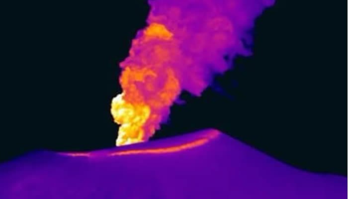 Volcán Puracé pasa a alerta naranja