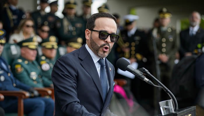 De la Espriella pide diálogo con FMI para solucionar crisis fiscal