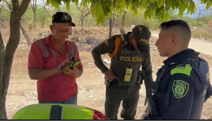 Comparendo por arrojar escombros