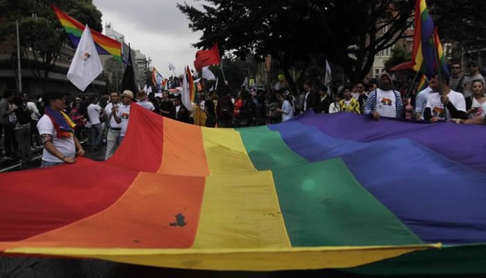 Pacientes Colombia pide al Gobierno reversar salida de coalición LGBTIQ+