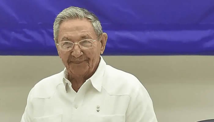 Reapareció Raúl Castro, en medio de rumores sobre su salud