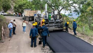 ¿Cómo va la vía Íquira – Yaguará?