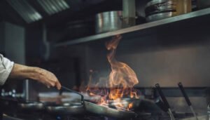 Proyecto de ley busca nuevas reglas para el sector gastronómico